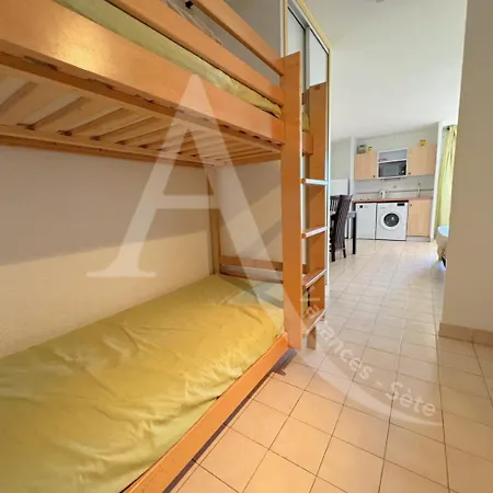 Vue Parking Piscine Tennis Apartmán Sète